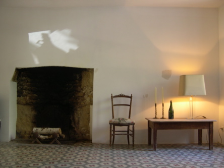 salon dining room